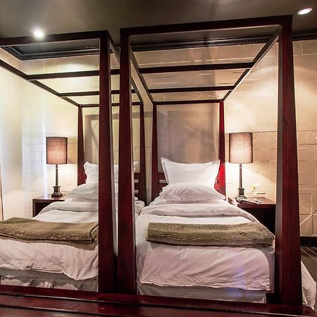 Firlane House Hotel Bredasdorp Bagian luar foto