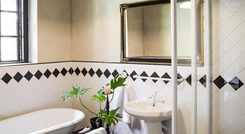 Firlane House Hotel Bredasdorp Bagian luar foto
