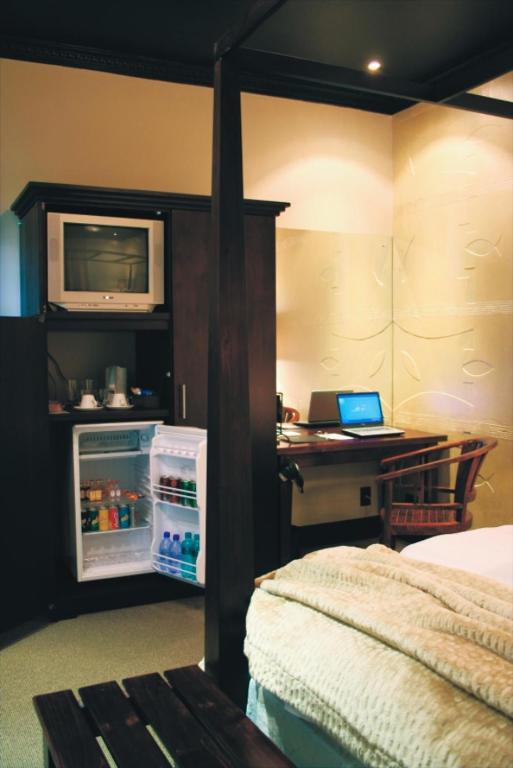 Firlane House Hotel Bredasdorp Bagian luar foto