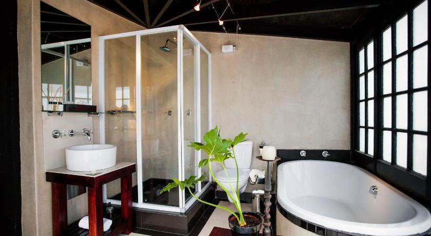 Firlane House Hotel Bredasdorp Bagian luar foto