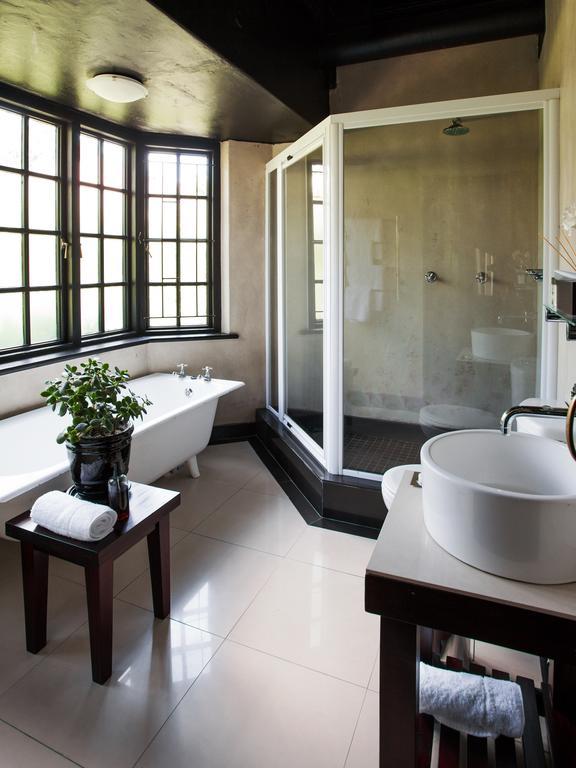 Firlane House Hotel Bredasdorp Bagian luar foto
